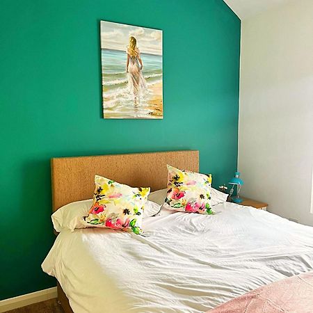 Bangor Central Apartments Bagian luar foto
