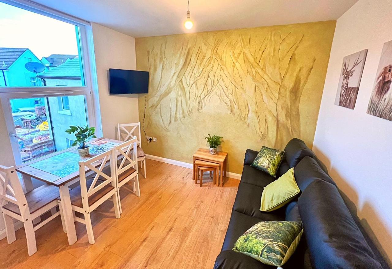 Bangor Central Apartments Bagian luar foto