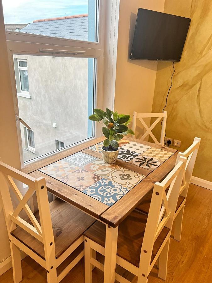 Bangor Central Apartments Bagian luar foto