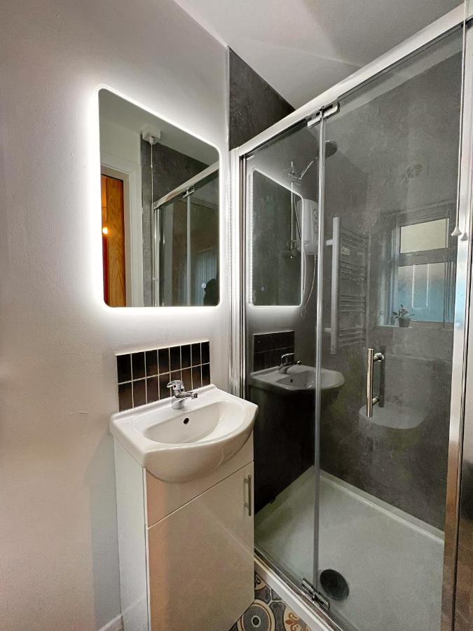 Bangor Central Apartments Bagian luar foto