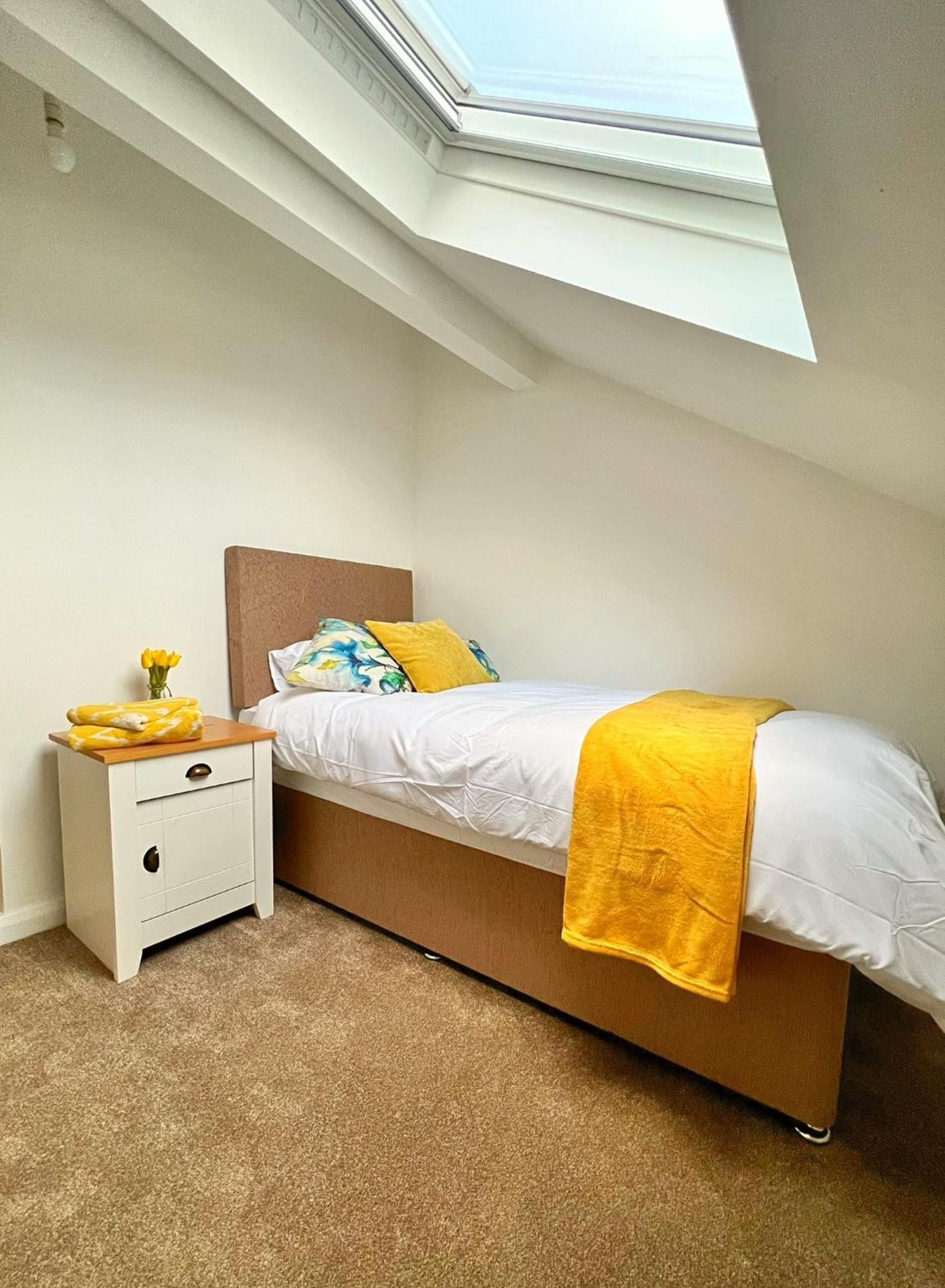 Bangor Central Apartments Bagian luar foto