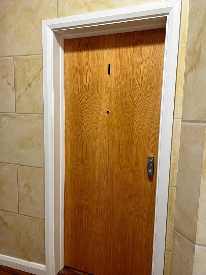 Bangor Central Apartments Bagian luar foto